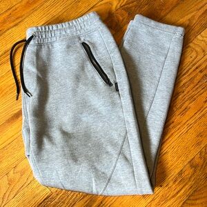 Hollister Men’s Large Gray Heather Joggers Sweatpants